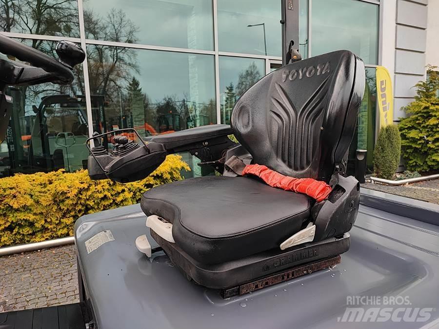 Toyota 8FBMT25 Electric Forklifts