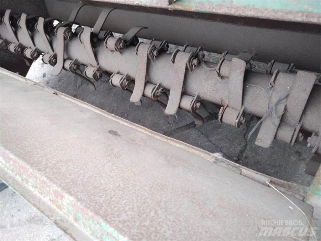Humus 220 Other Forage Equipment