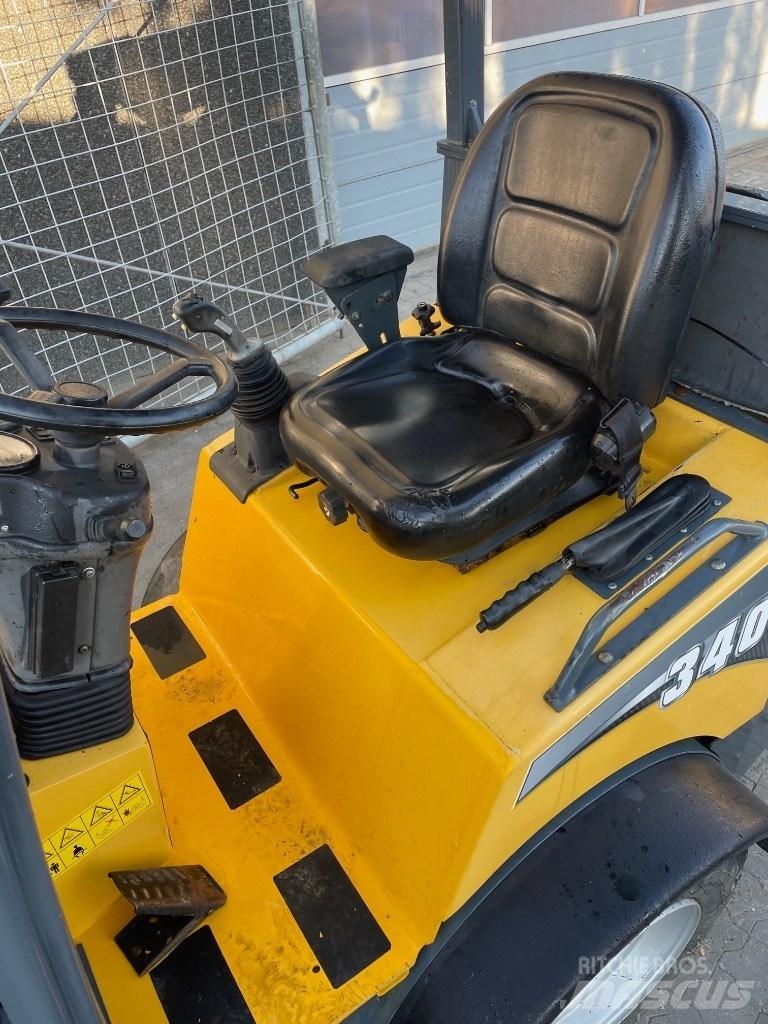 Gehl AL340 Mini Loader