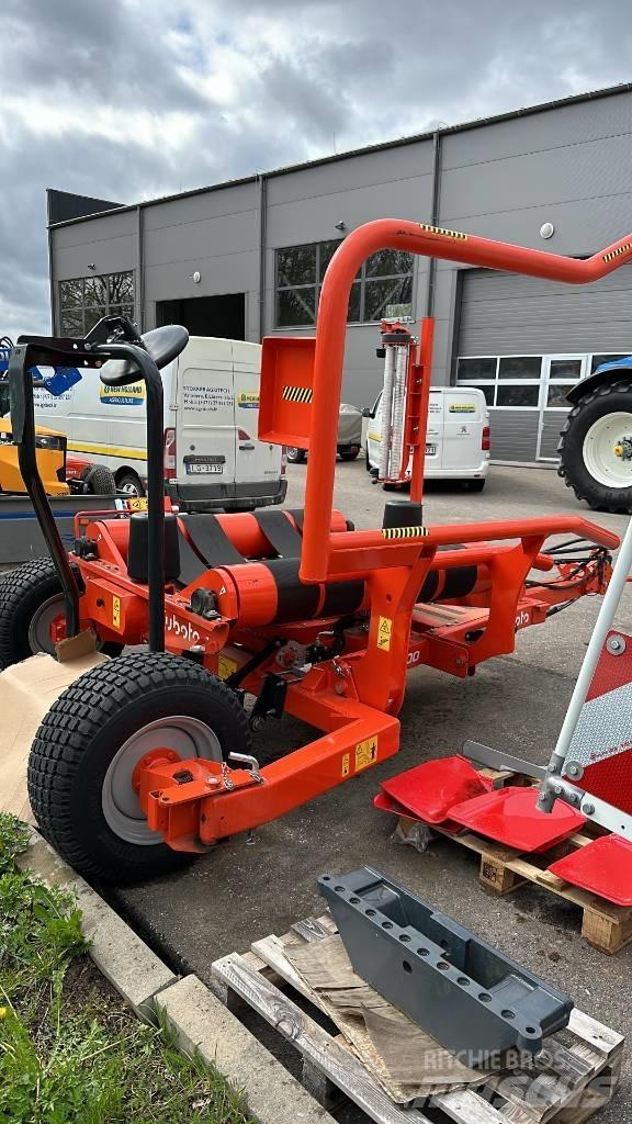 Kubota WR 1400M Bale Wrappers