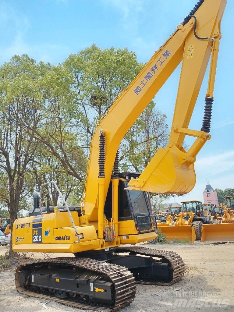 Komatsu PC 200 Crawler Excavators