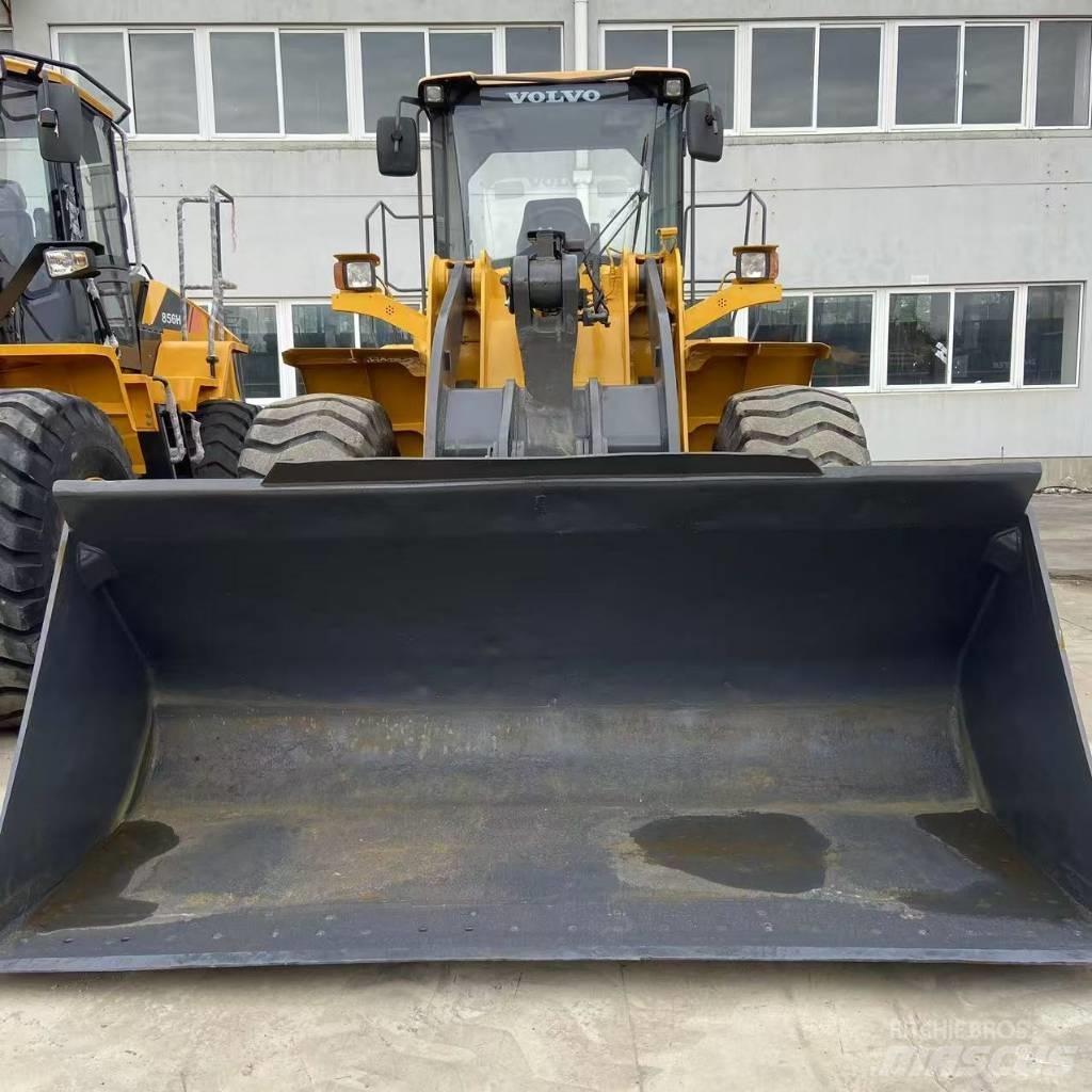 Volvo L 105 Wheel Loaders