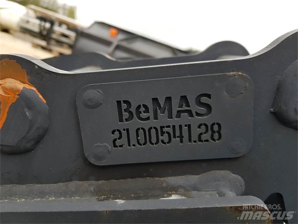  Bemas TL 300 SW010 Backhoes