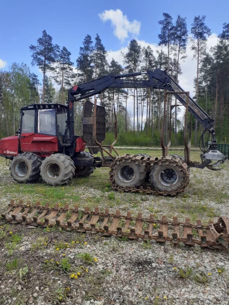 Valmet 820 Forwarders