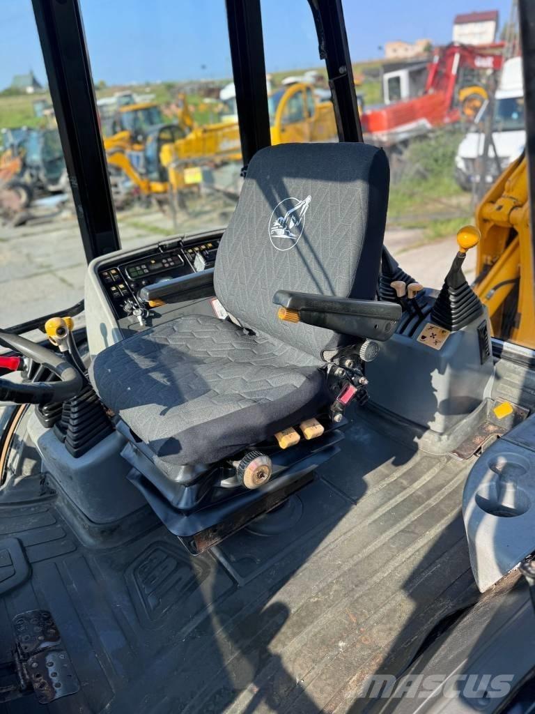 JCB 3CX Backhoe Loaders