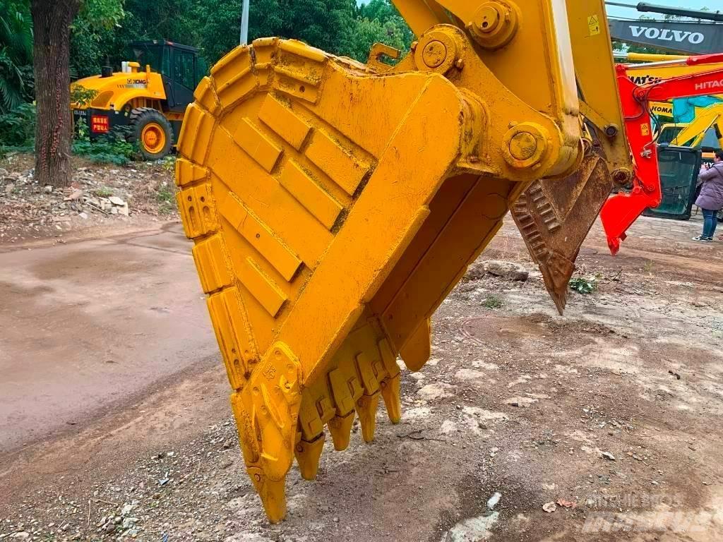 Carter 323 D2L Crawler Excavators