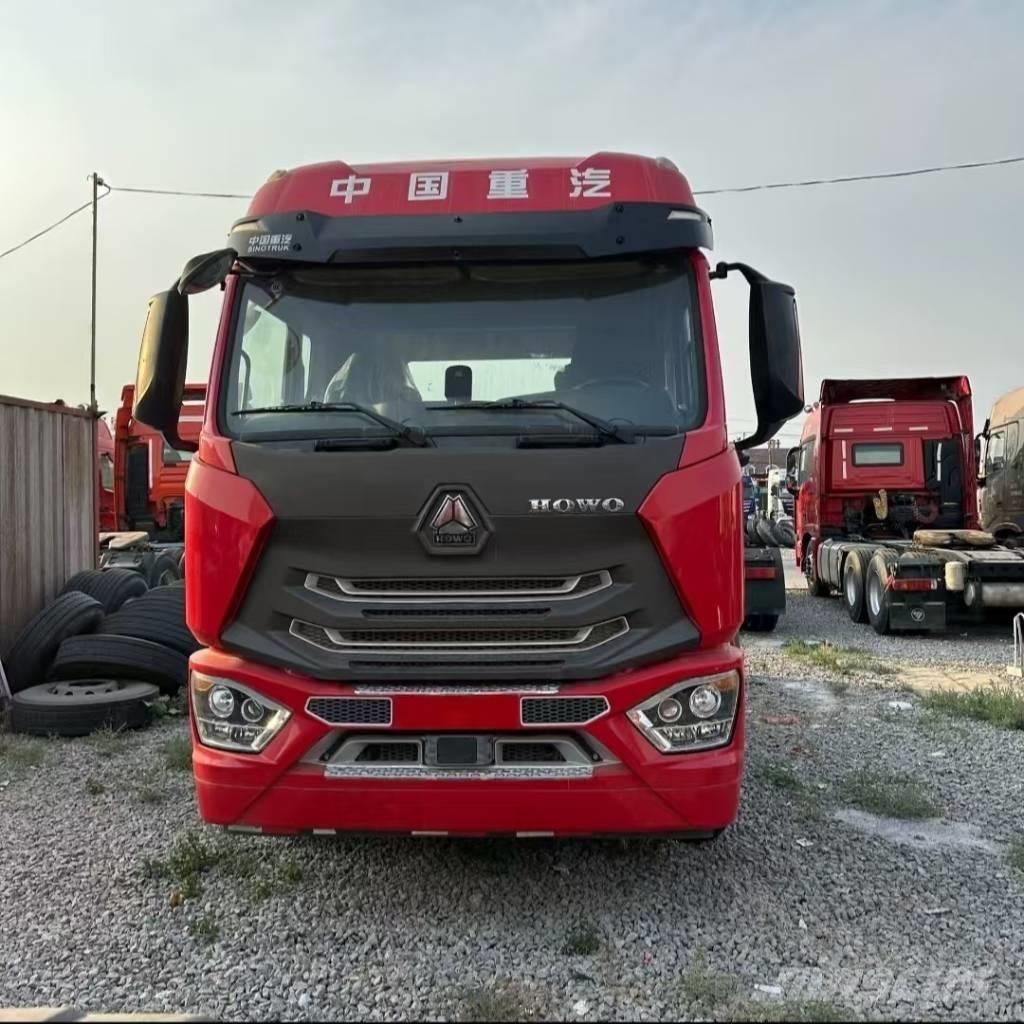 Howo 380 6x4 Conventional Trucks / Tractor Trucks