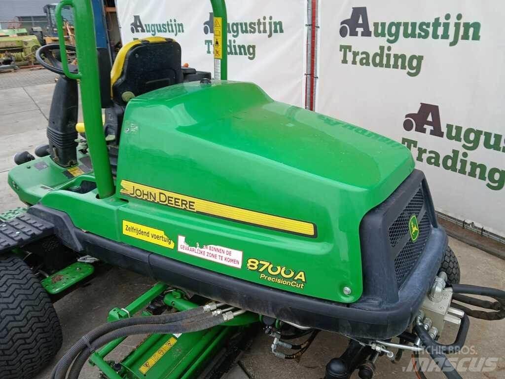 John Deere 8700 A Riding mowers