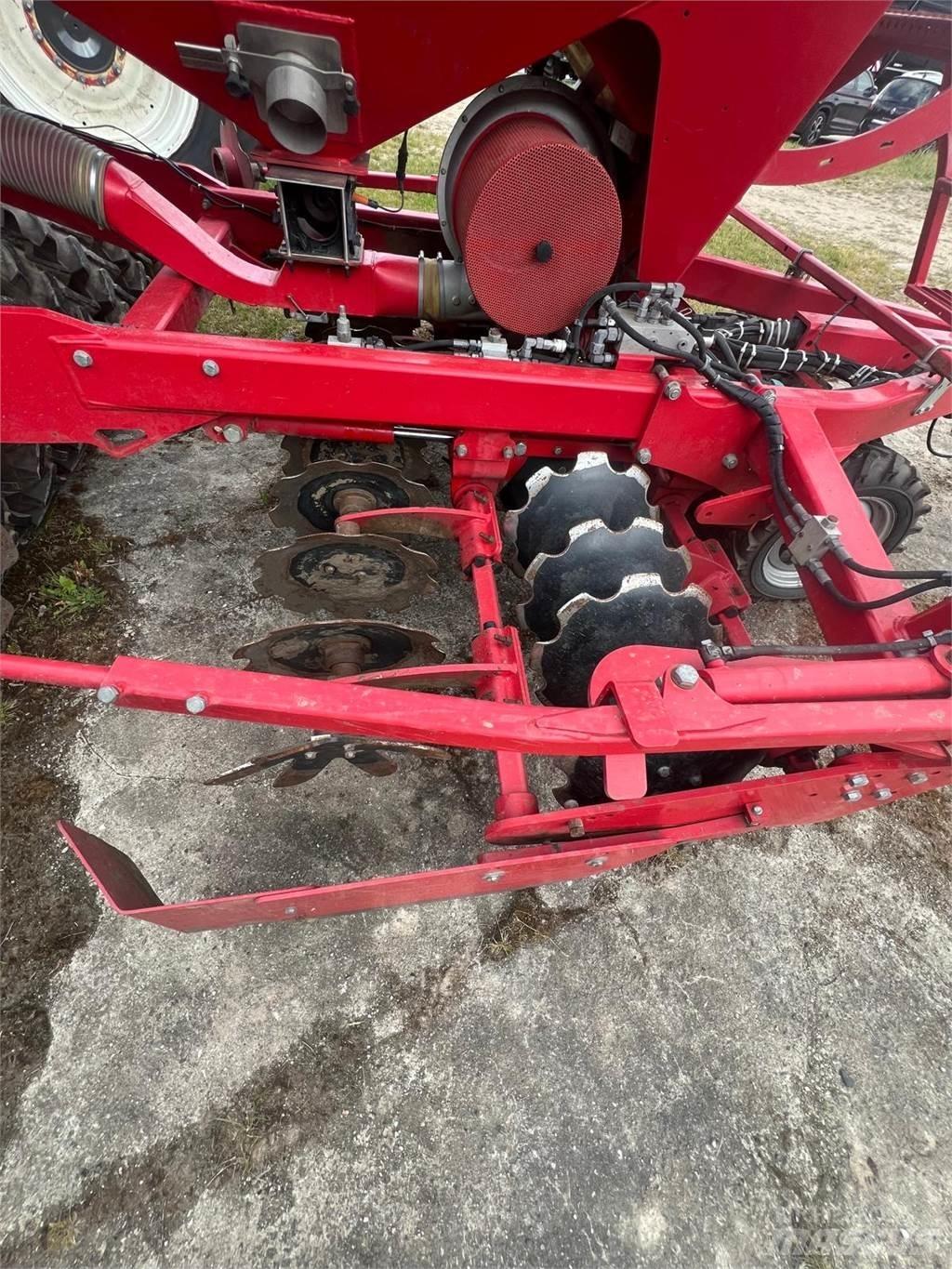 Horsch Pronto 3 DC Farm Drills