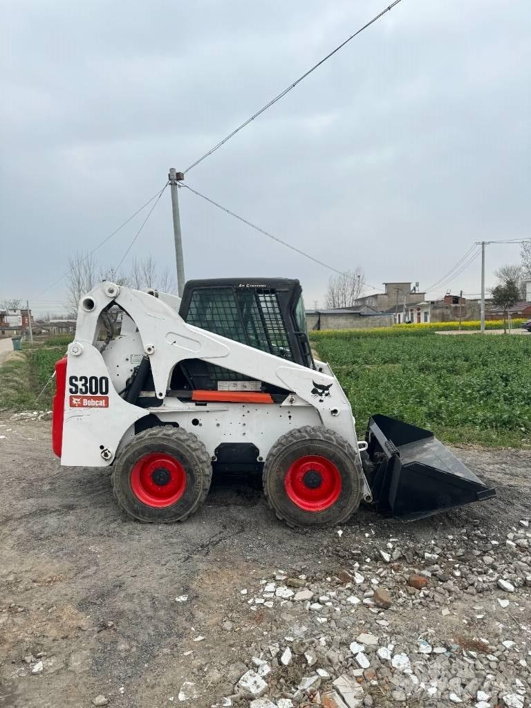 Bobcat S 300 Skid Steer Loaders