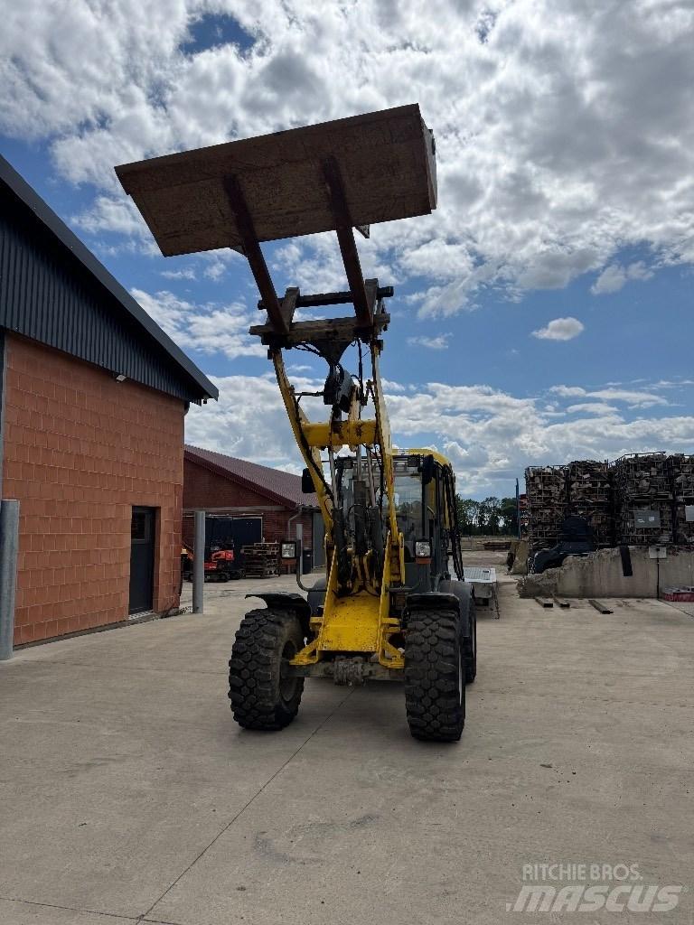 Wacker Neuson WL 44 Wheel Loaders