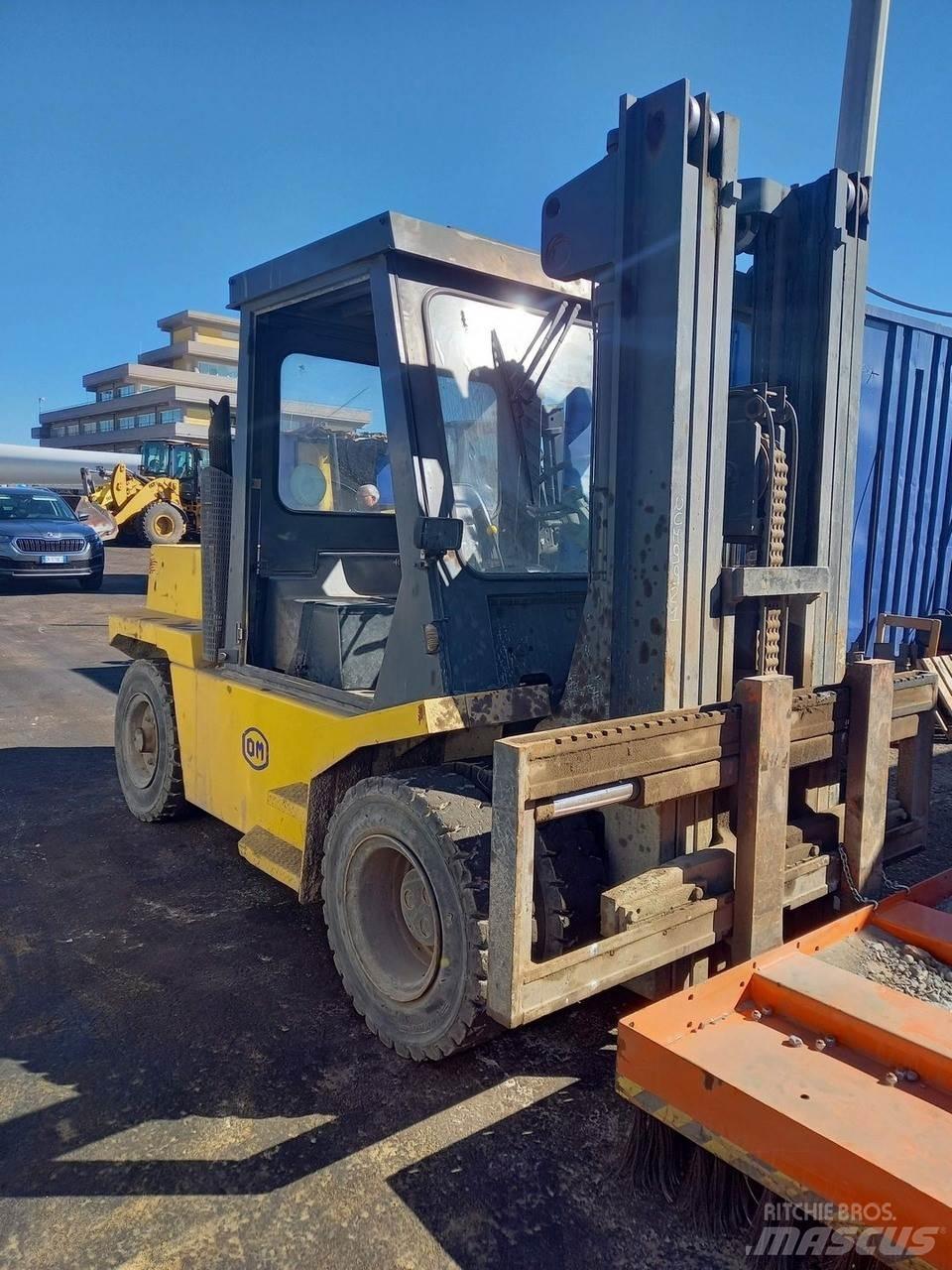 Om-Pimespo DI80C Diesel Forklifts