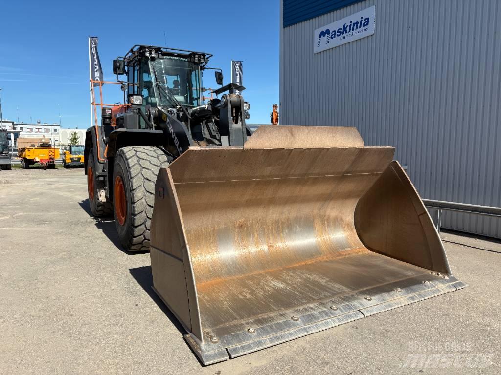 Develon DL480-7 Wheel Loaders