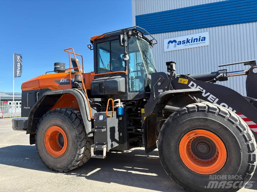 Develon DL480-7 Wheel Loaders