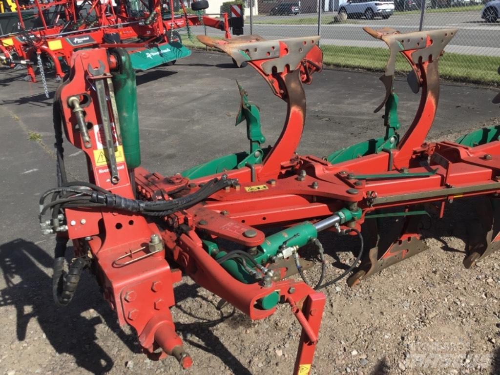 Kverneland ES85 Reversible ploughs