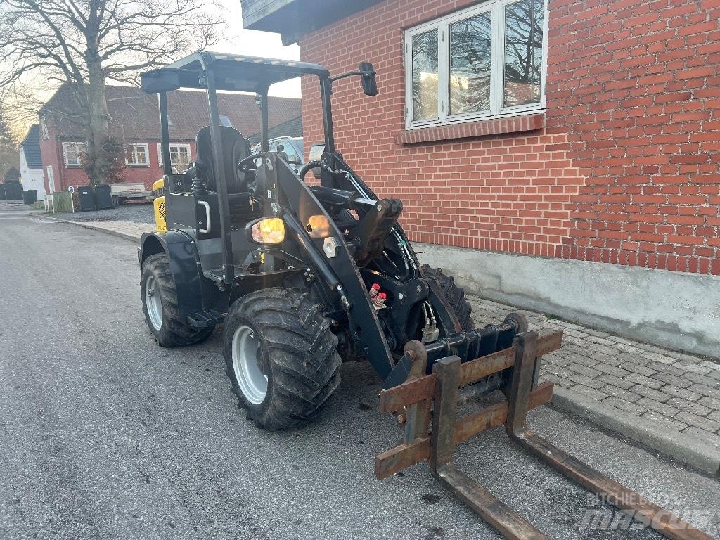 Pitbull X26-45 Mini Loader