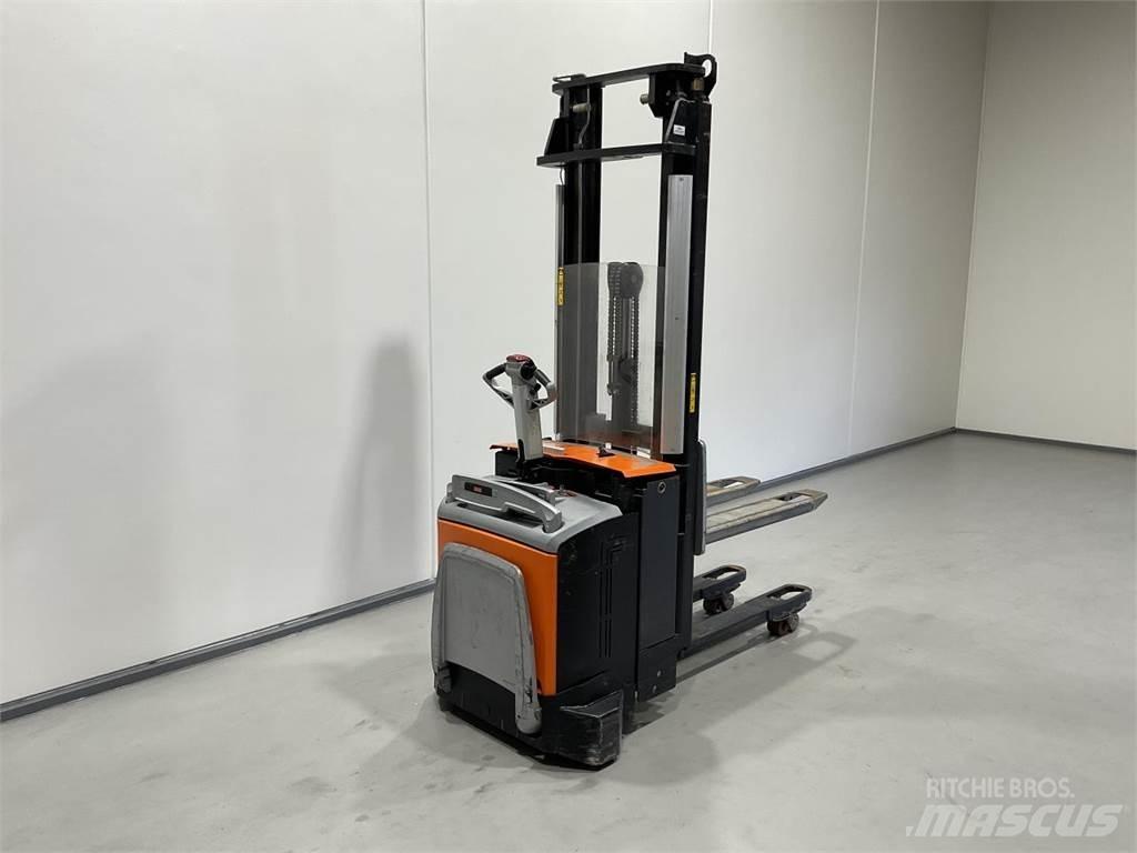 Rocla SP12ACI Self Propelled Stackers