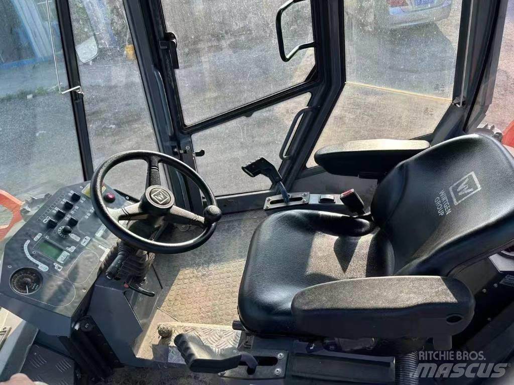Bobcat S 300 Skid Steer Loaders