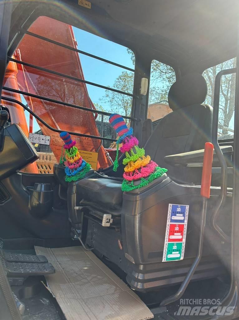 Hitachi ZX 120 Mini excavators  7t - 12t