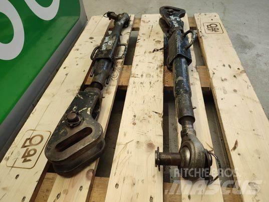 Deutz-Fahr 150 lifts Booms and dippers