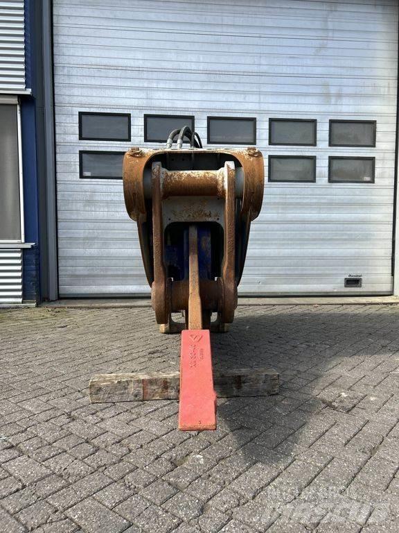 Xcentric XR30 Other