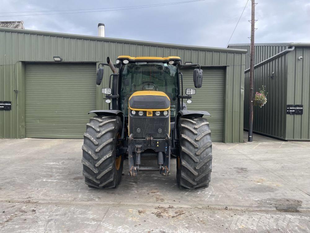 JCB 4220 Tractors