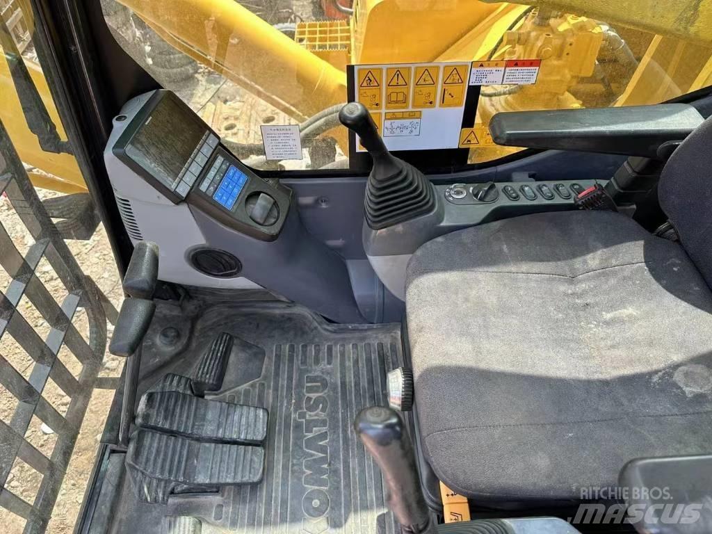Komatsu PC 850-8 Amphibious Excavators
