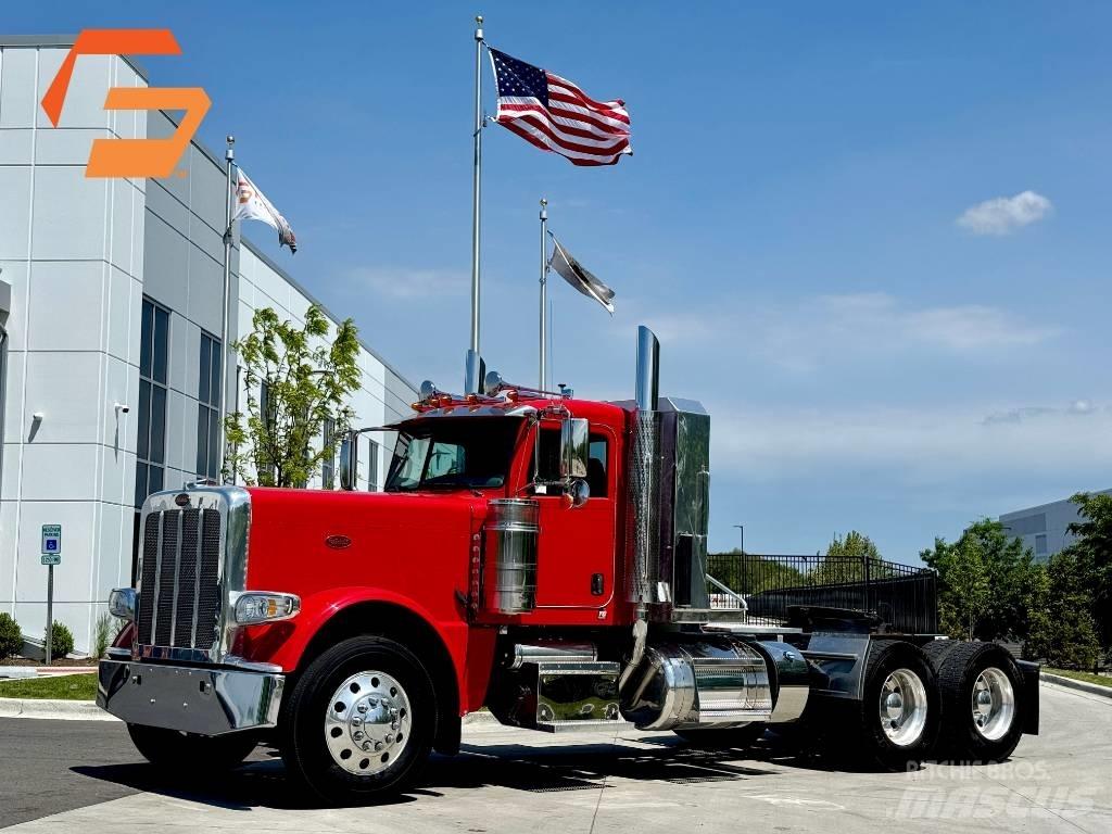 Peterbilt 389 Conventional Trucks / Tractor Trucks