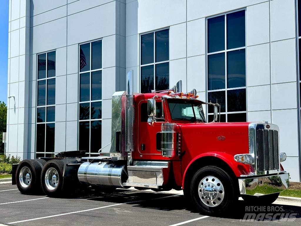 Peterbilt 389 Conventional Trucks / Tractor Trucks