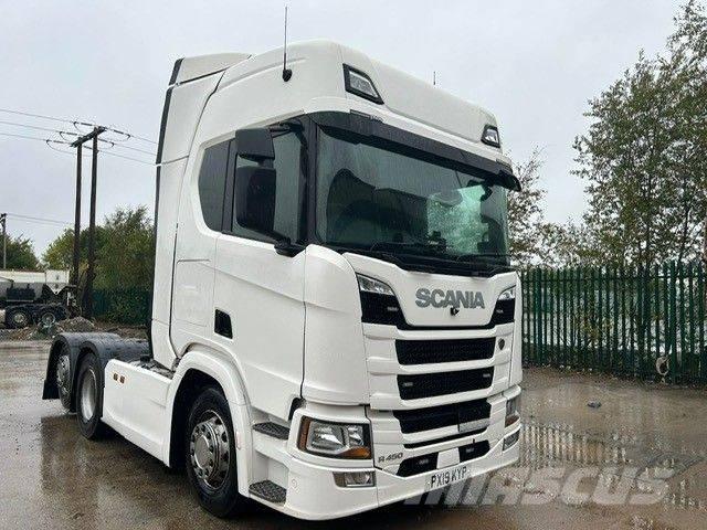 Scania R 450 Conventional Trucks / Tractor Trucks