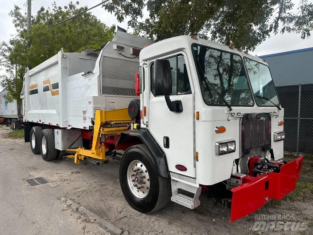 Peterbilt 320 Garbage Trucks / Recycling Trucks