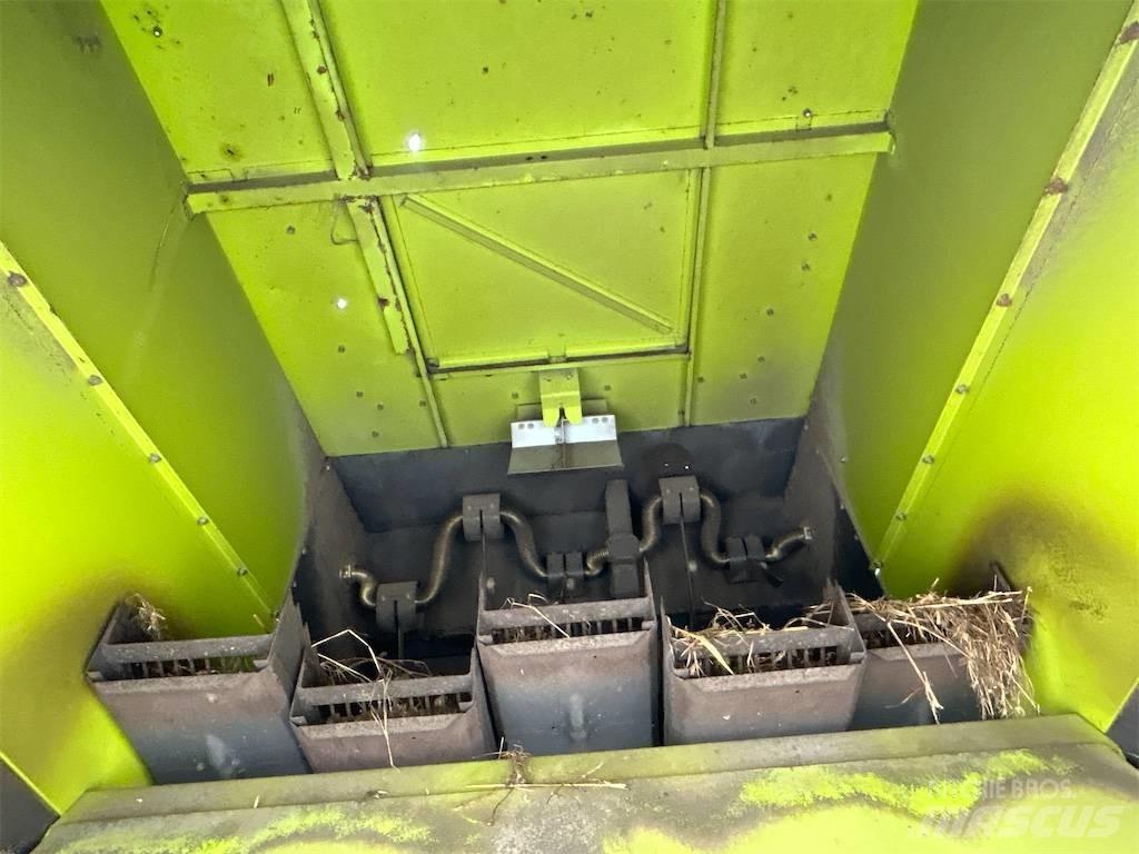 CLAAS Lexion 405 Combine Harvesters