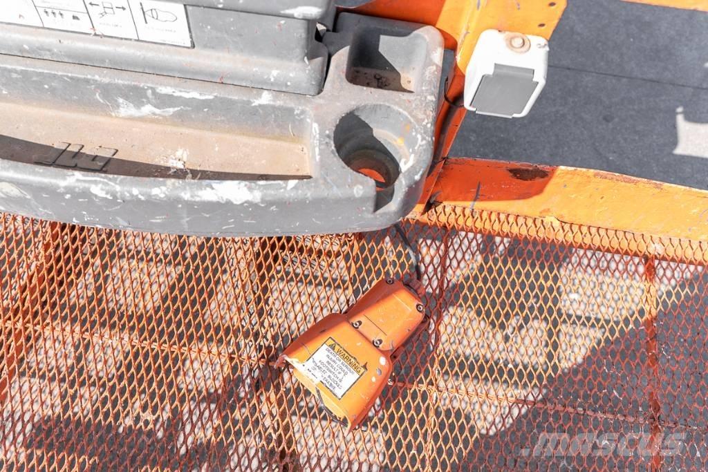JLG 1500 SJ Telescopic boom lifts