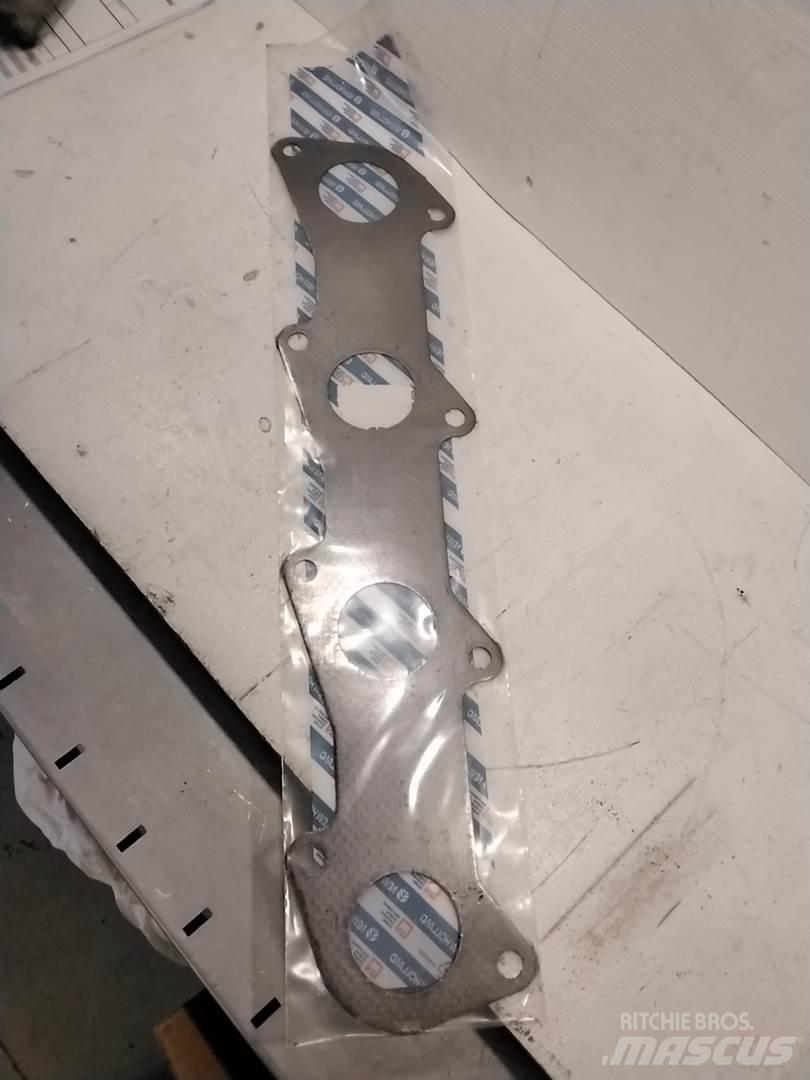 Ford 83999221 NH Engines