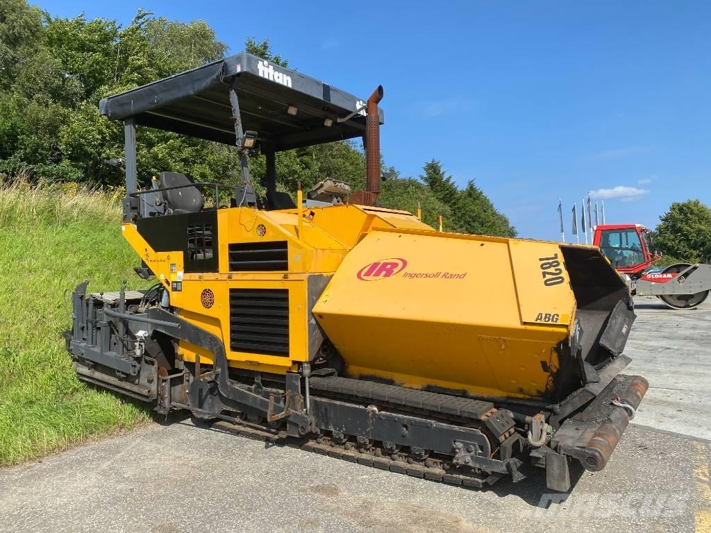 ABG Titan 7820 Asphalt pavers