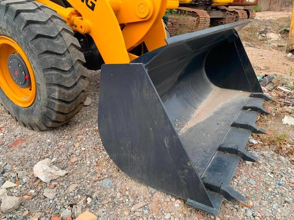 LiuGong 835H Crawler Loaders