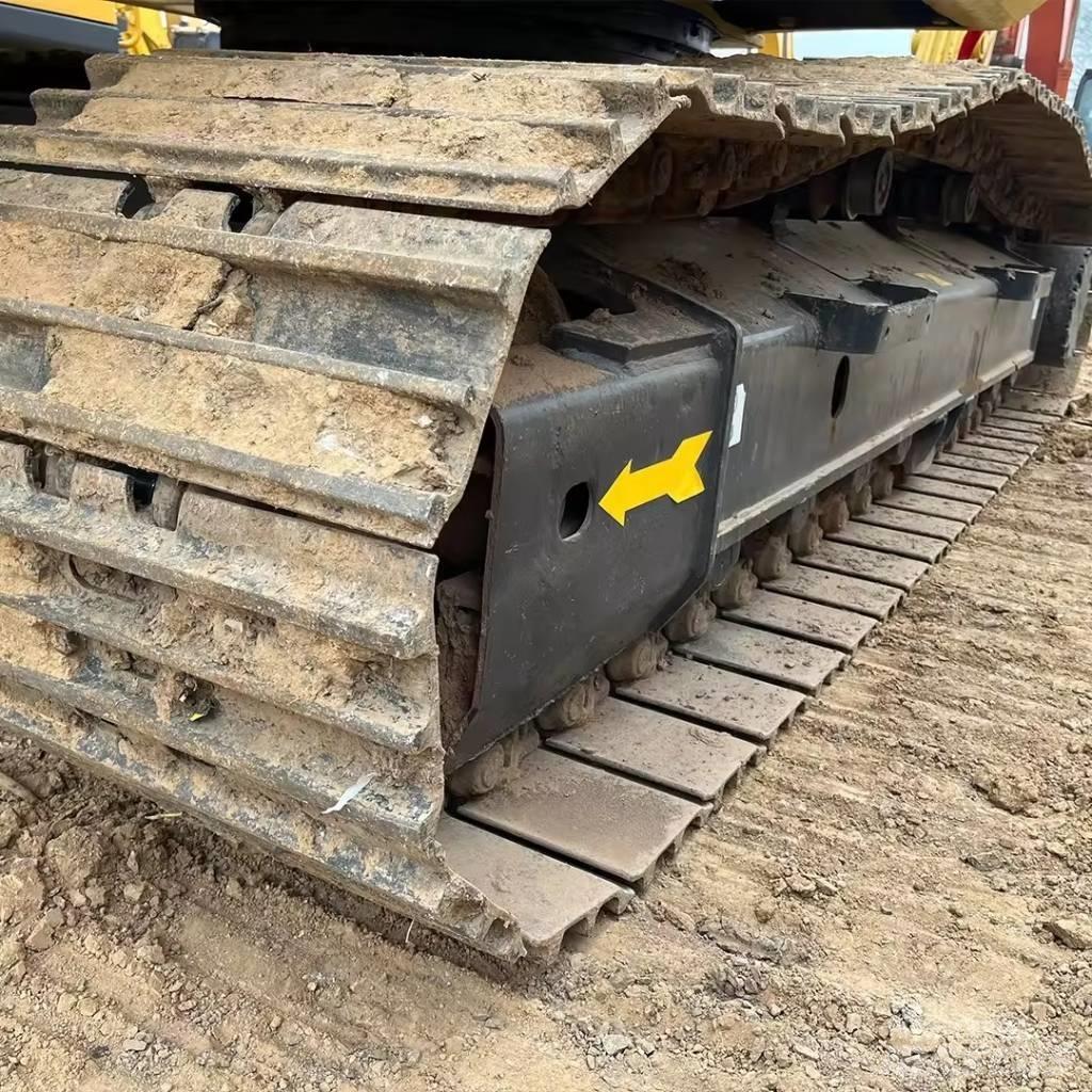 Komatsu PC 220 Crawler Excavators