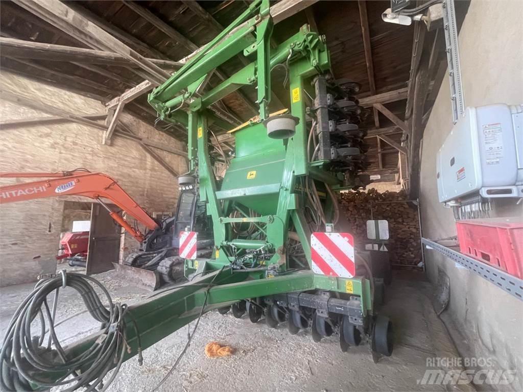 John Deere 750 A Farm Drills