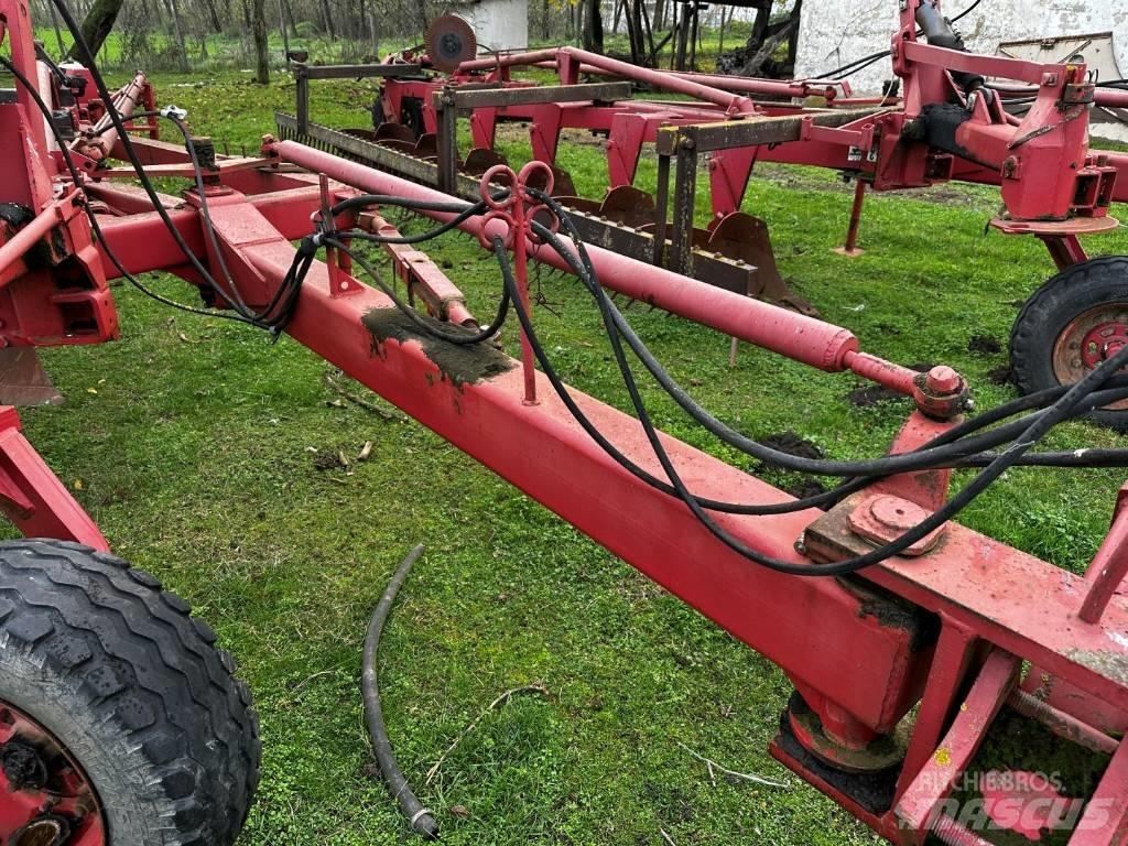 Kühne KRW 6 Plows