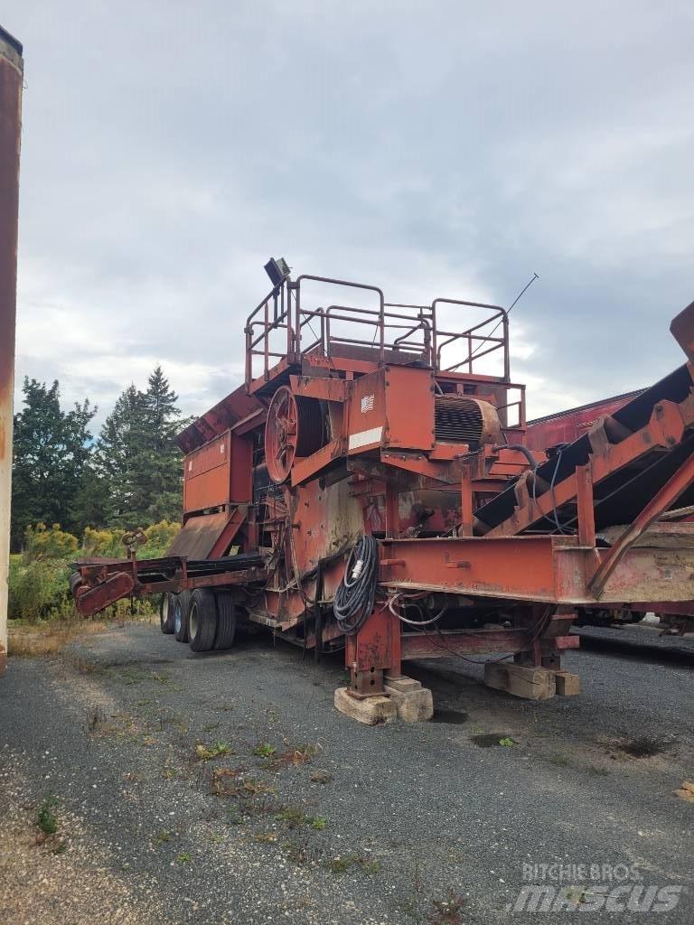 Pioneer 2854 Crushers