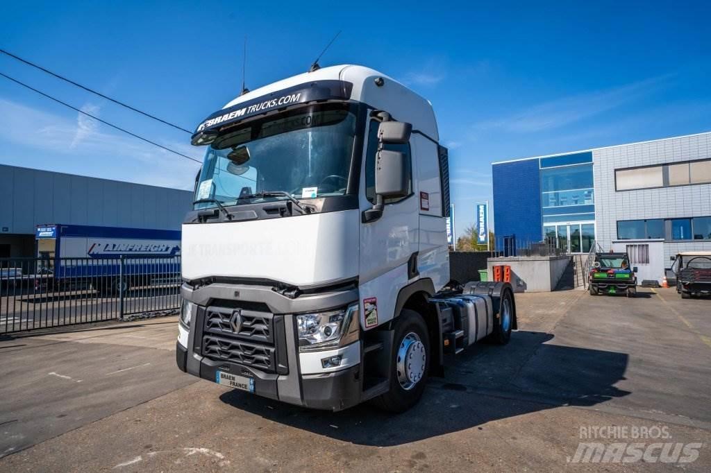 Renault T 520 Conventional Trucks / Tractor Trucks