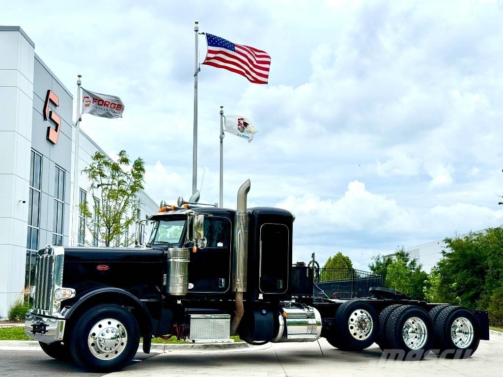 Peterbilt 389 Conventional Trucks / Tractor Trucks