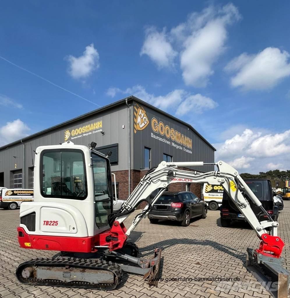 Takeuchi TB 225 Mini Excavators <7t (Mini Diggers)