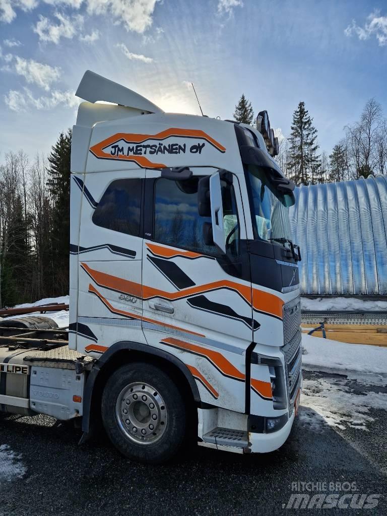 Volvo FH 16 Cab & Chassis Trucks