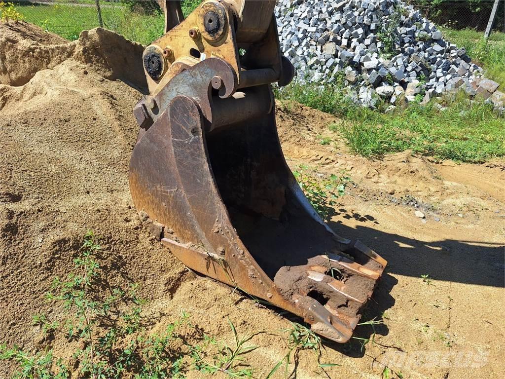 CAT M 318 C 4X4 Other