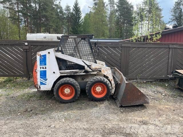 Bobcat 743 Skid Steer Loaders