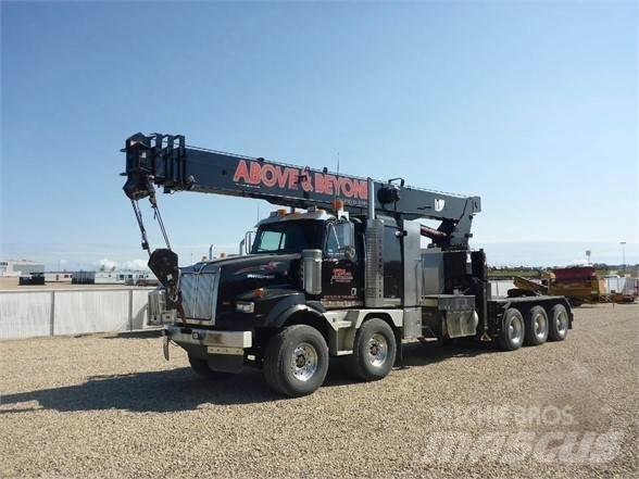 Terex BT70100 Boom / Crane / Bucket Trucks