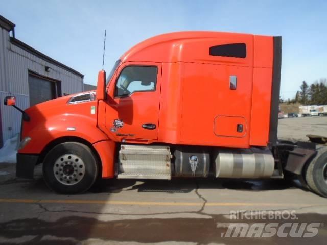 Kenworth T 680 Conventional Trucks / Tractor Trucks