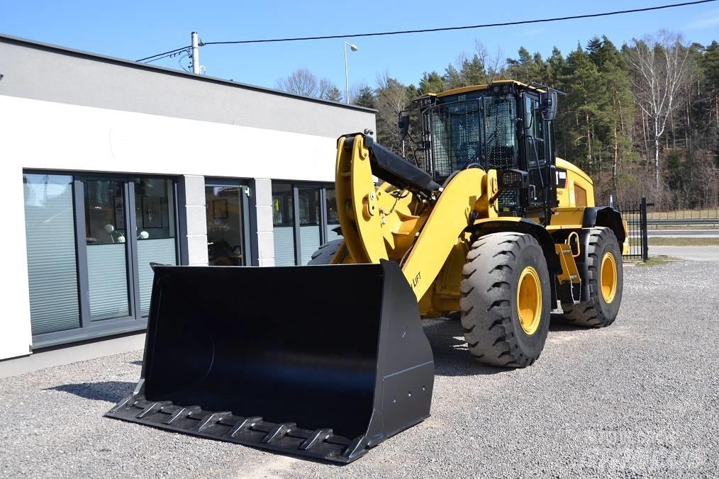 CAT 938 M Wheel Loaders