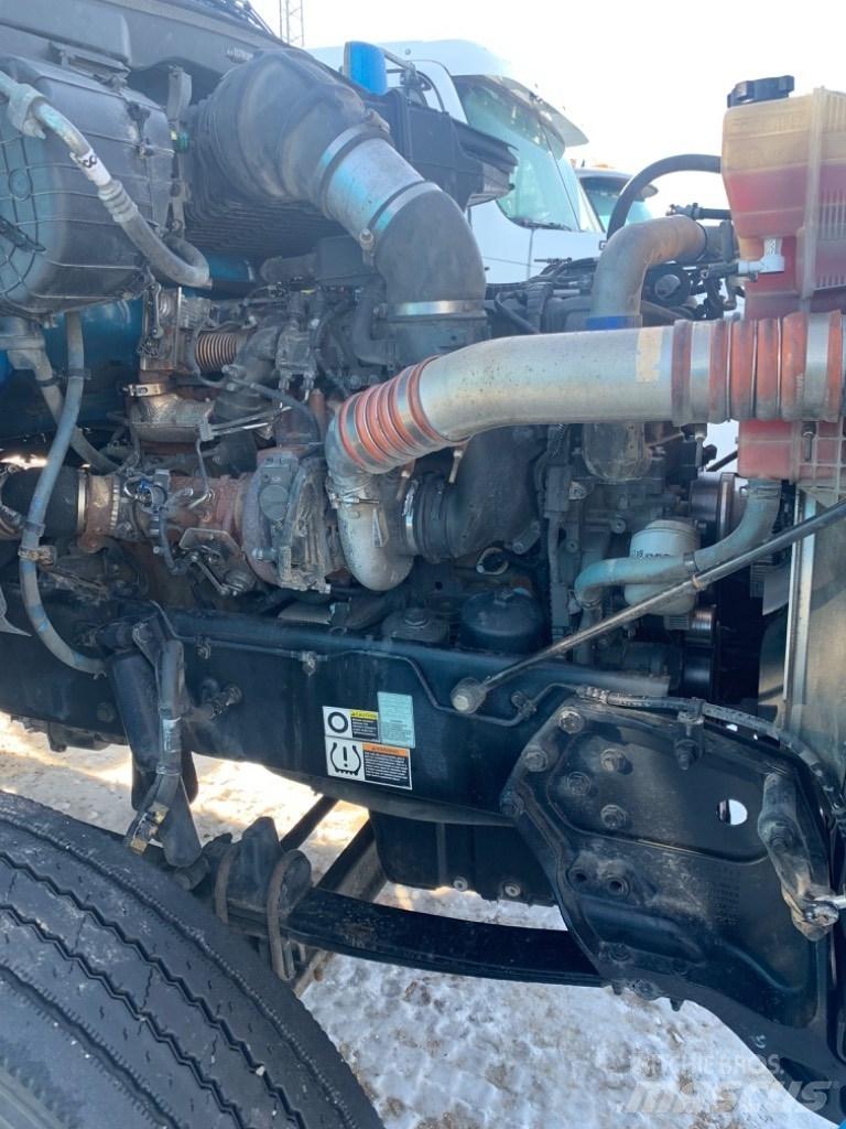 Kenworth T-880 Conventional Trucks / Tractor Trucks